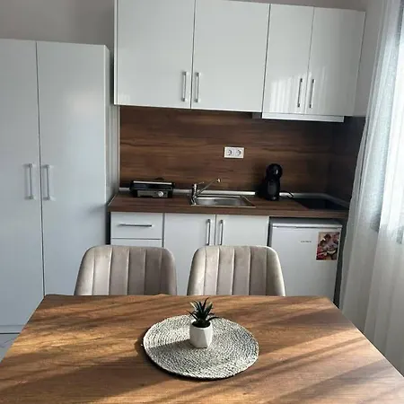 Alex Paralia Vrasna אספרובלטה