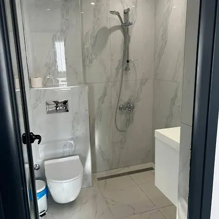 דירה Alex Paralia Vrasna אספרובלטה