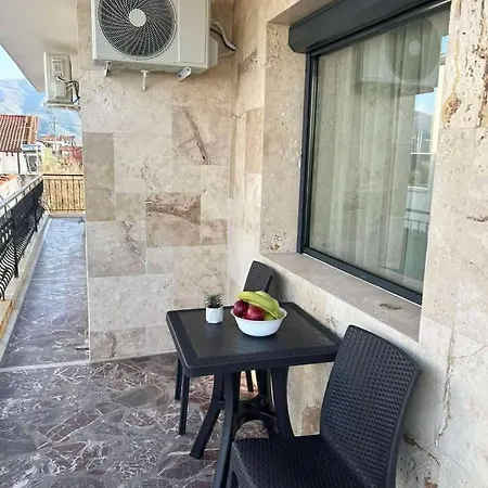 Alex Paralia Vrasna أسبروبالتا