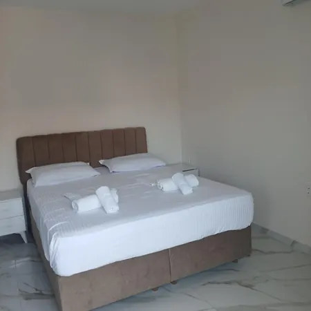Apartament Alex Paralia Vrasna