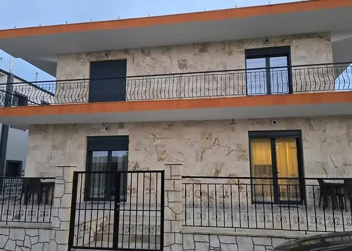 Alex Paralia Vrasna *